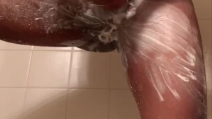 BIG DICK NEED A SHOWER 🧼 