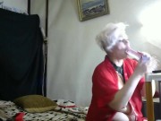 A beautiful mature bitch sucks different types of cocks: from a dildo to a real strong dick!