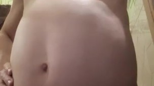 Belly inflation full, air in stomach