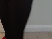 Red High Heels Squeaking - Screenshot 11 of 16 - HD