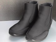 Shoe fetishism　　かわいい黒いブーツにぶっかける