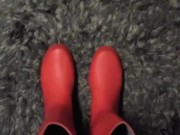 Squeaky Red Boots - Screenshot 16 of 16 - HD