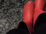 Squeaky Red Boots - Screenshot 3 of 16 - Kink
