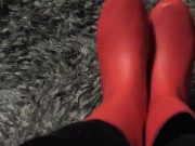 Squeaky Red Boots - Screenshot 5 of 16 - Rubber