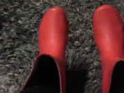 Squeaky Red Boots - Screenshot 6 of 16 - HD
