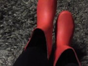 Squeaky Red Boots - Screenshot 8 of 16 - Kink