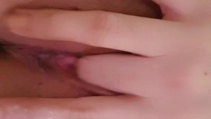 Fingering my pussy