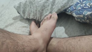 Sexy big masculine feet