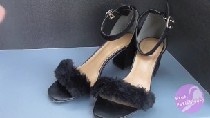 Shoe fetishism 黒いファーハイヒールに射精する