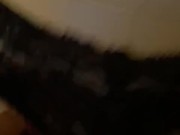 Ma coloc me réveille pour baiser