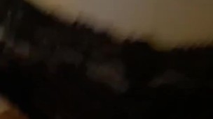 Ma coloc me réveille pour baiser