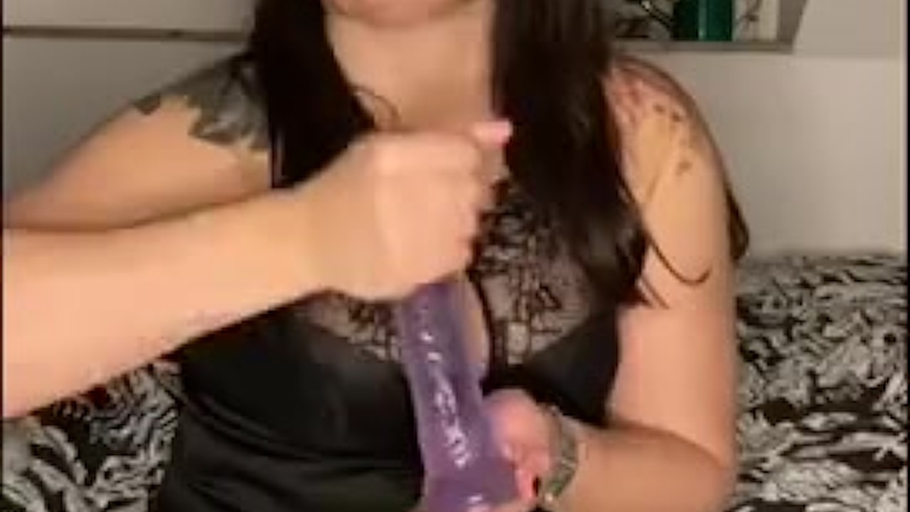 smelly feet footplay JOI in sexy lingerie with dangling and heels takeoff - Free Sex Video - RedTube