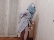 this horrible cat lady become a pornstar 1/16