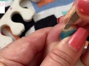 removing toenail polish close up toes - glimpseofme