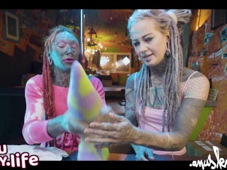 UNBOXING – Our NEW PHREAK XXL dildo – More clips for FREE on YOutube: Kinky Life – SFW, Tattoo