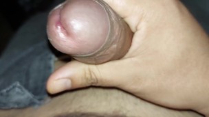 Mi VERGA LATINA, ACABO EN MIS MANOS 🍌💦💦💦 CASERO
