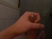 Masturbate and play with myself with cumshot 