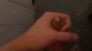 Masturbate and play with myself with cumshot 
