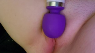 Bunny vibes herself with new toy until she cums