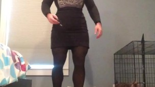 the working girl (trans, crossdress, feminization, pantyhose, skirt, mask, female mask)