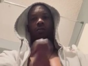 Bussing big nuts - Screenshot 11 of 16 - HD