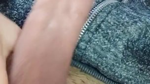  الحاج بوزب كبير كيصور لصاحبتو وهي كتكفت عليه