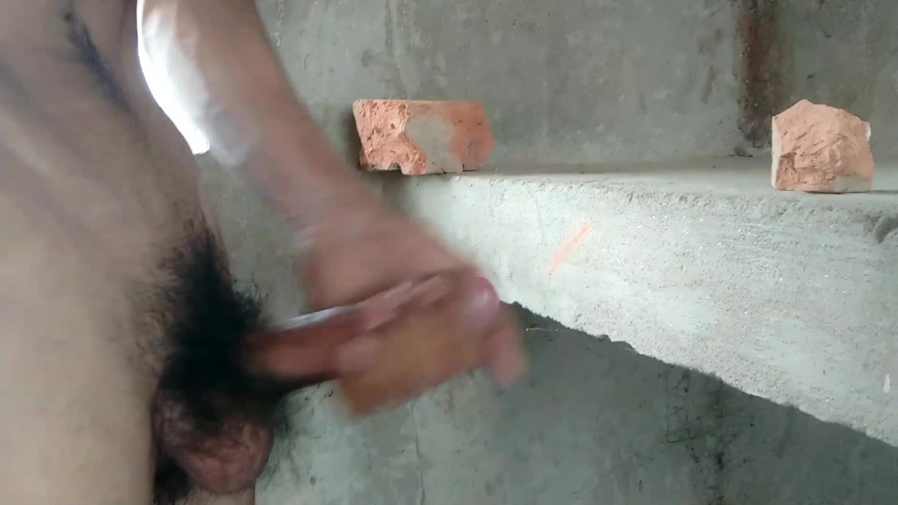 Indian boy masturbation and cumshot in public area - Video di sesso gratis - RedTube