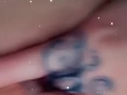 Russian licks her tasty juice👅