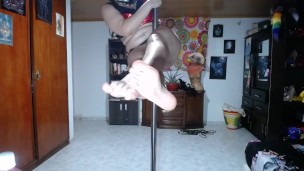 Ely Rainbow Argentina Tired but dancing - bailando despues de una sesion pesada ♥