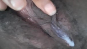 Amateur creampie contracting pussy