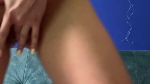 wife cums from masturbation on camera