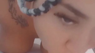 Jugando con mi dildo 😋