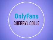 MATURE LADY SHOWS HER STOCKINGS AND A GARTERBELT 16/16