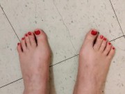 Red toe nails - Screenshot 15 of 16 - Feet