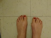 Red toe nails - Screenshot 2 of 16 - Toes