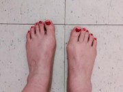 Red toe nails - Screenshot 4 of 16 - Red Nails