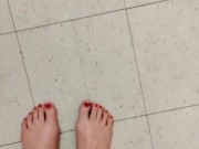 Red toe nails