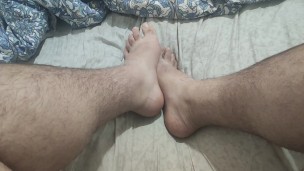 Hot huge feet 