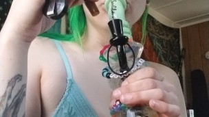 bong rip titty shake