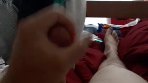 HUGE cumshot in my college dorm!!!