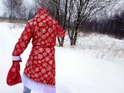 SANTA CLAUS WARMED AND FED SPERM TO A FREEZING BEAUTY FOR CHRISTMAS!