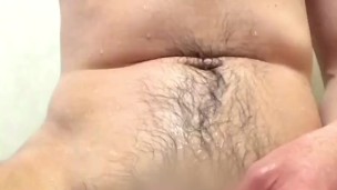 【日本人】射精直後の火照ったチンポから大量に噴き出す聖水を正面から撮影する変態【#39】