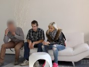 HUNT4K Une femme sexy a besoin d'argent alors pourquoi elle décide de devenir une salope