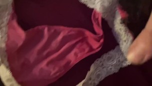 sperme avec sa culotte