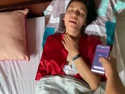 NOCHE DE PELICULAS TERMINA EN UN DIVERTIDO JUEGO CON SU VIBRADOR 10/16