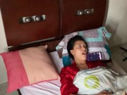 DESPIERTO A MI CHICA CON SU VIBRADOR, LE ENCANTA!!