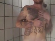 Killin Time - Screenshot 15 of 16 - Bald