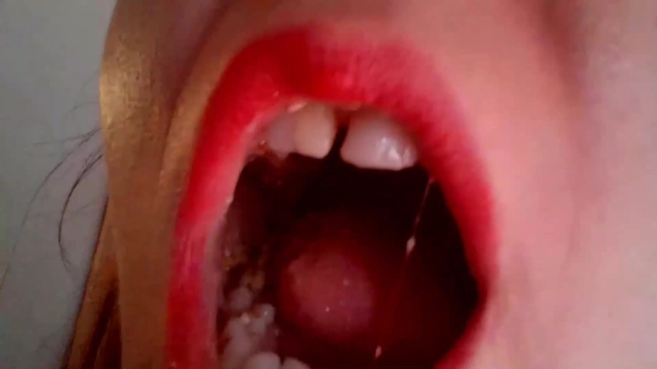 I chew you completely like a little insect I crush your bones like this sweet! - Kostenloses Sex-Video - RedTube