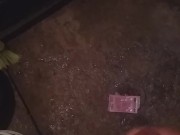 Hombre haciéndose la paja