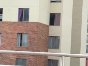 RETO A MI MEJOR AMIGA A QUE SALGA A EL BALCON CON SU VIBRADOR 2/16